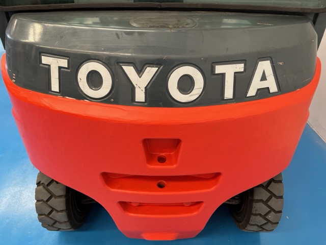 Toyota 8FBMT30